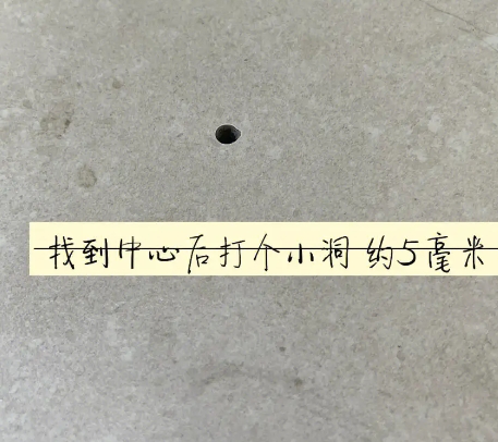 婺城瓷砖空鼓维修公司专业解答在瓷砖铺贴过程中，如果砂料搅拌不均匀，将会带来以下问题